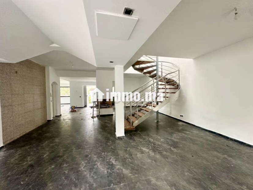 Maison avec piscine en emplacement calme à Ain Diab - Vente Immobilier - Casablanca - photo 4