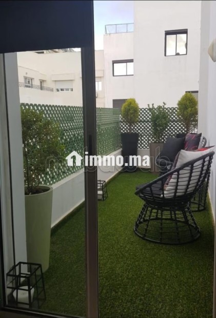Superbe appartement à louer à Racine Extension. 4 pièces confortables. Avec garage et ascenseur - Location Immobilier - Casablanca - photo 1