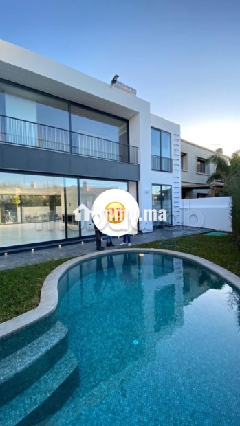 Très jolie villa à louer à Ain Diab - Location Immobilier - Casablanca - photo 1