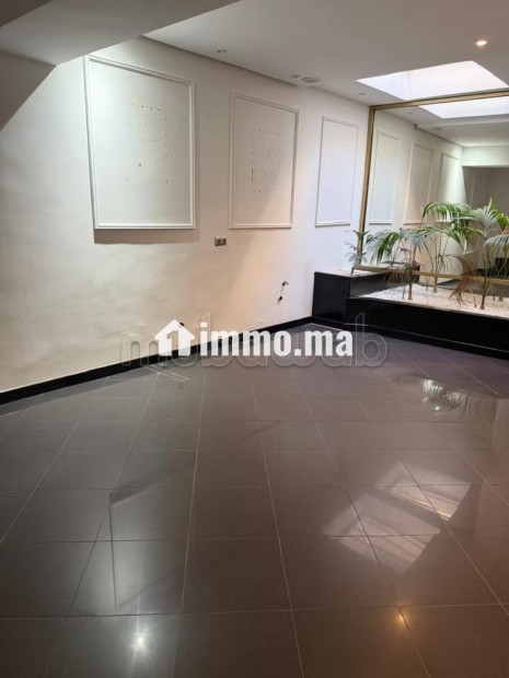 Beau bureau avec porte indépendante rez de chaussée - Location Immobilier - Casablanca - photo 4