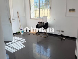 Beau bureau avec porte indépendante rez de chaussée - Bureau à louer - Casablanca