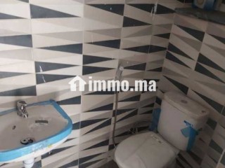 Magasin avec appartement arrière-magasin au centre - Local commercial à louer - Casablanca