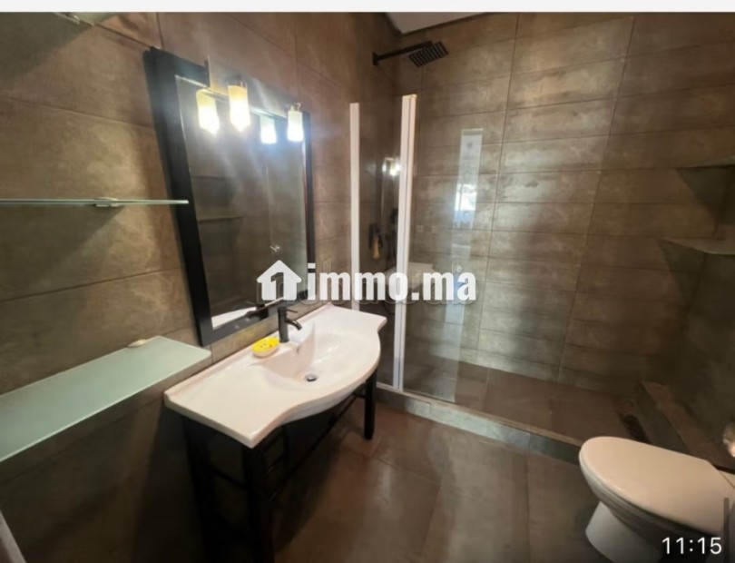 Louez cet appartement à Racine. 3 pièces confortables. Bien meublé - Location Immobilier - Casablanca - photo 1