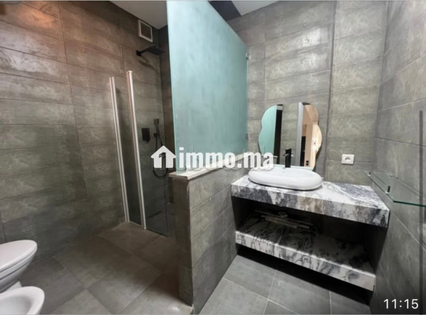 Louez cet appartement à Racine. 3 pièces confortables. Bien meublé - Location Immobilier - Casablanca - photo 3