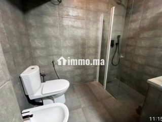 Louez cet appartement à Racine. 3 pièces confortables. Bien meublé - Appartement à louer - Casablanca