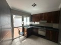 Bel appartement à vendre au Triangle d’or.
Superficie 126 m².
Ascenseur et terrasse - miniature 3