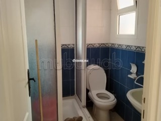 Louez cet appartement sidi bouzid diamont vere 2 chambres agréables. Salon traditionnel, antenne parabolique générale - Appartement à louer