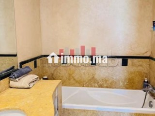 Maison de haut standing à vendre à Ain Diab. 4 chambres. Belle terrasse et jardin - Maison à vendre - Casablanca