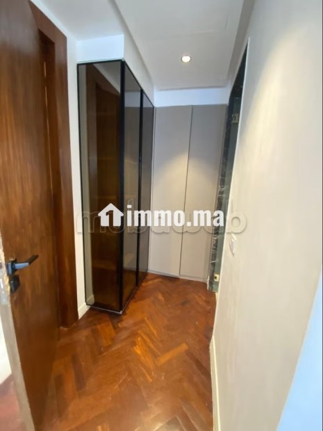 Location d'un appartement à Beauséjour. Superficie 45 m². Prestation de conciergerie, air conditionné - Vente Immobilier - Casablanca - photo 6