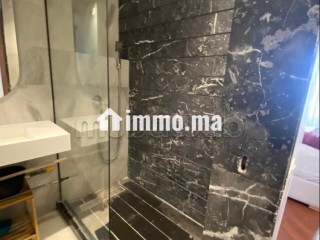 Location d'un appartement à Beauséjour. Superficie 45 m². Prestation de conciergerie, air conditionné - Appartement à vendre - Casablanca