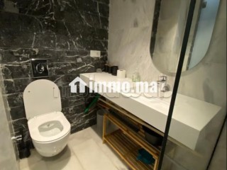 Location d'un appartement à Beauséjour. Superficie 45 m². Prestation de conciergerie, air conditionné - Appartement à vendre - Casablanca