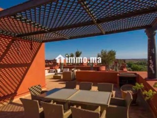 Vente d'un bel appartement à Route Casablanca.
Surface de 90 m².
Meublé - Appartement à vendre - Marrakech