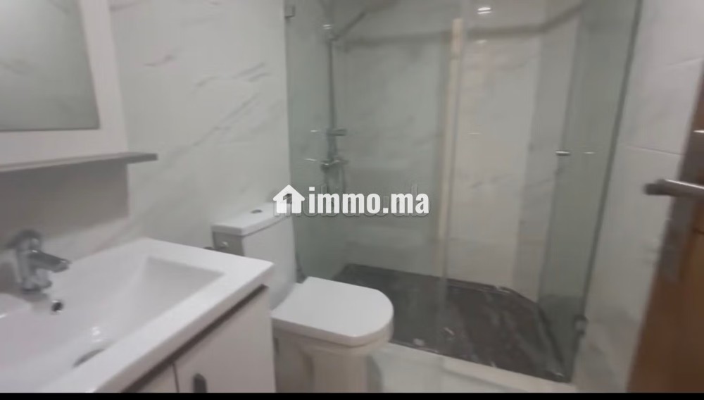 Bel appartement à vendre à Hay Moulay El Kamel champs de course. 3 grandes pièces. Porte blindée et système de double vitrage - Vente Immobilier - Fes - photo 8