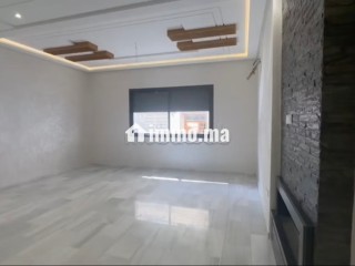 Bel appartement à vendre à Hay Moulay El Kamel champs de course. 3 grandes pièces. Porte blindée et système de double vitrage - Appartement à vendre - Fes