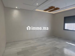 Bel appartement à vendre à Hay Moulay El Kamel champs de course. 3 grandes pièces. Porte blindée et système de double vitrage - Appartement à vendre - Fes