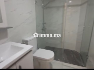 Bel appartement à vendre à Hay Moulay El Kamel champs de course. 3 grandes pièces. Porte blindée et système de double vitrage - Appartement à vendre - Fes