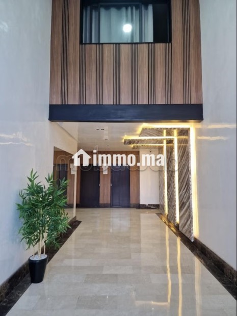 2 Plateaux Bureaux 82 m² – Haut Standing – Roches Noires - Location Immobilier - Casablanca - photo 2