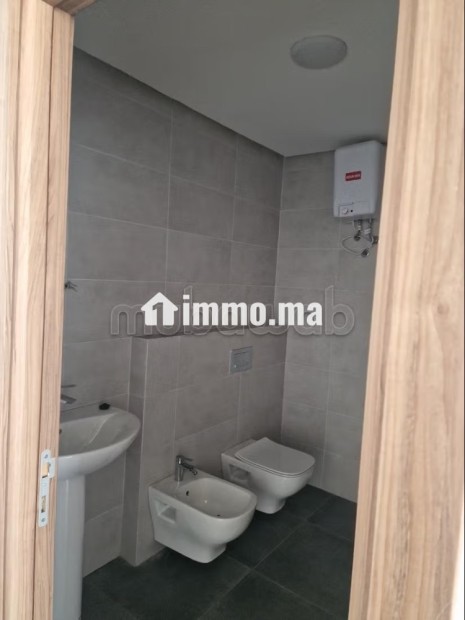 2 Plateaux Bureaux 82 m² – Haut Standing – Roches Noires - Location Immobilier - Casablanca - photo 8
