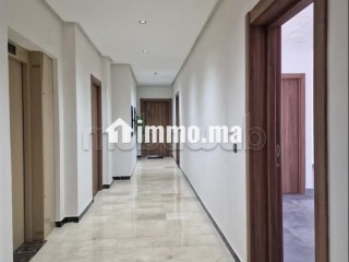 2 Plateaux Bureaux 82 m² – Haut Standing – Roches Noires - Bureau à louer - Casablanca