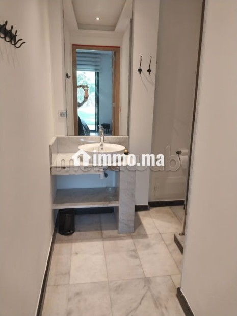 Appartement à louer à Ville Verte. Surface de 142 m². Meublé - Location Immobilier - Bouskoura - photo 5