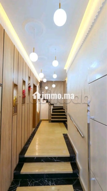 Vend appartement à Martil. 2 pièces confortables. Salon Marocain, sécurité - Vente Immobilier - Martil - photo 2