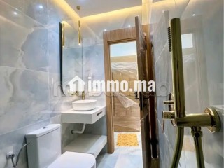 Vend appartement à Martil. 2 pièces confortables. Salon Marocain, sécurité - Appartement à vendre - Martil