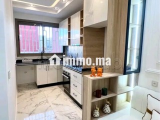 Vend appartement à Martil. 2 pièces confortables. Salon Marocain, sécurité - Appartement à vendre - Martil