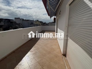 Dernier etage plein soleil – grande terrasse – maarif - Appartement à louer - Casablanca