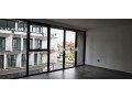 Bureau 58 m² Oasis, proche tramway et autoroute - miniature 2