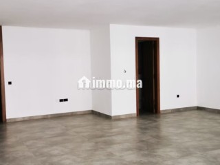 Bureau 58 m² Oasis, proche tramway et autoroute - Bureau à vendre - Casablanca