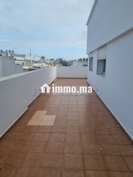 Superbe Appartement Meublé avec Grande Terrasse – Centre Ville Kénitra - Location Immobilier - Kenitra - photo 5
