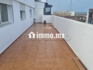Superbe Appartement Meublé avec Grande Terrasse – Centre Ville Kénitra - Appartement à louer - Kenitra