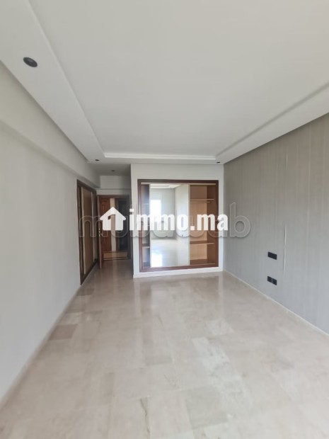 A louer appartement 4ch sl terasse a gautier - Location Immobilier - Casablanca - photo 4