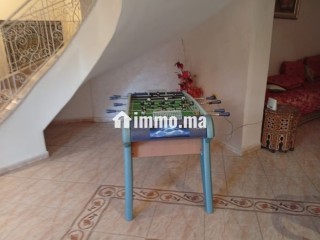 Villas de luxe à louer à Route ain Chkaf. Superficie 400 m². Salon traditionnel marocain, résidence sécurisée route ain chkef - Villa à vendre - Fes