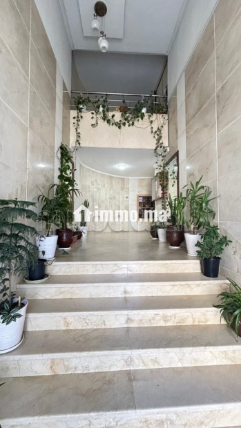 Location d'un appartement à Marchan. 1 Pièce. Espaces verts et ascenseur - Vente Immobilier - Tanger - photo 1