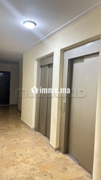 Location d'un appartement à Marchan. 1 Pièce. Espaces verts et ascenseur - Vente Immobilier - Tanger - photo 3