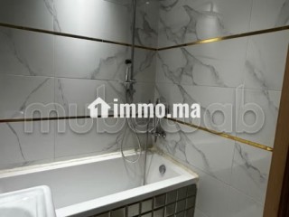 Superbe appartement à vendre à Dar Bouazza. 2 chambres agréables. Avec ascenseur et espace vert - Appartement à vendre - Dar Bouazza