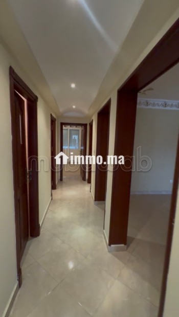 Appartement à l'achat à Castilla. 3 chambres agréables. Porte blindée - Vente Immobilier - Tanger - photo 5