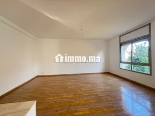 Triplex à la location à Anfa avec jardin - Appartement à louer - Casablanca