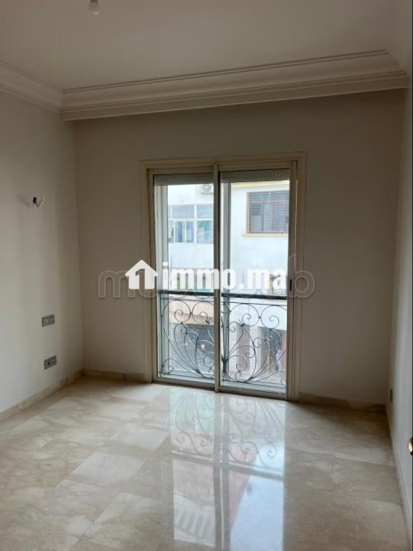 À louer – Studio Premium entièrement rénové au cœur du Maarif - Location Immobilier - Casablanca - photo 3