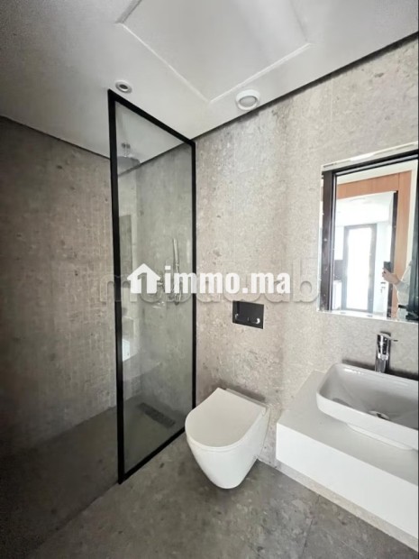 Appartement en location à Casablanca Finance City. 4 pièces confortables. Climatisation et piscine - Location Immobilier - Casablanca - photo 8