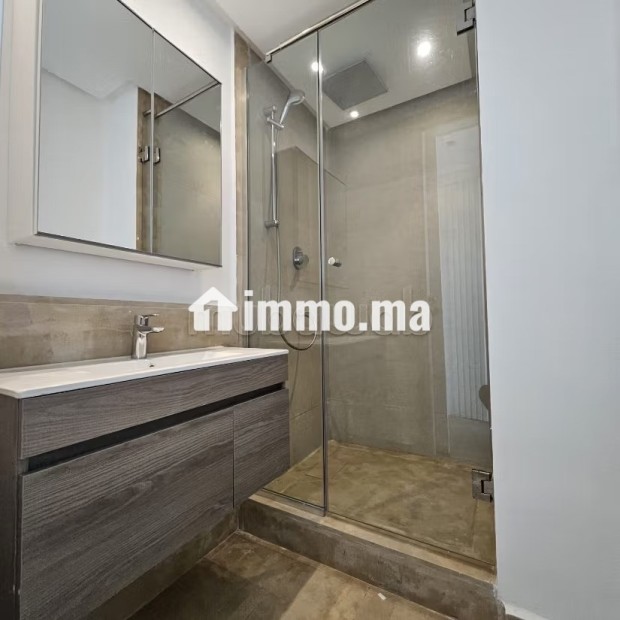 Un charmant studio meublé à louer avec une belle vue - Location Immobilier - Casablanca - photo 5