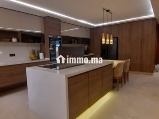 Vente d'un bel appartement à Racine. 5 pièces confortables - Appartement à vendre - Casablanca