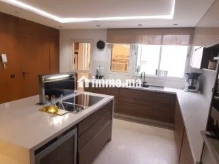 Vente d'un bel appartement à Racine. 5 pièces confortables - Appartement à vendre - Casablanca