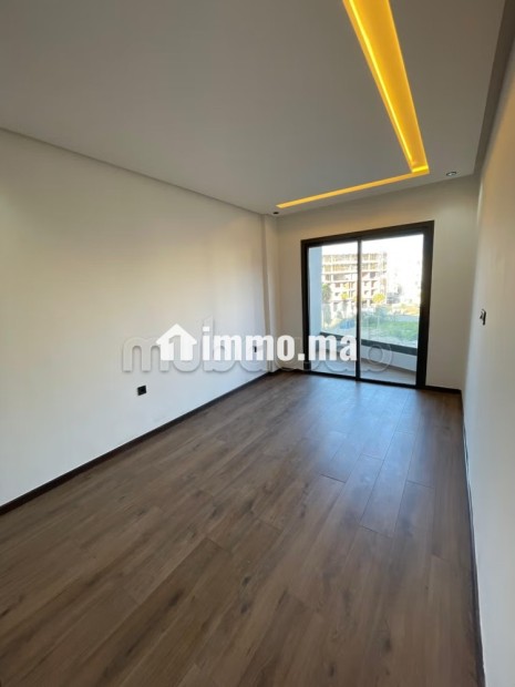 Studio Élégant Sans Vis à Vis Proche CFC - Location Immobilier - Casablanca - photo 2