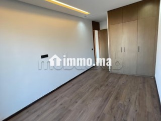 Studio Élégant Sans Vis à Vis Proche CFC - Appartement à louer - Casablanca