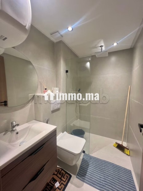 Appartement neuf meublé, très ensoleillé, près de l’hôpital Sheikh Khalifa - Location Immobilier - Casablanca - photo 3
