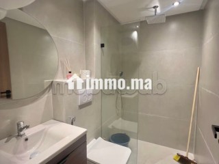 Appartement neuf meublé, très ensoleillé, près de l’hôpital Sheikh Khalifa - Appartement à louer - Casablanca