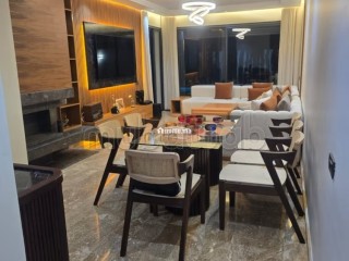 rez-de-jardin-meuble-avec-piscine-privative