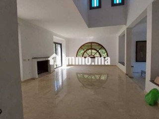 Villa rénovée à usage professionnel - Villa à louer - Rabat